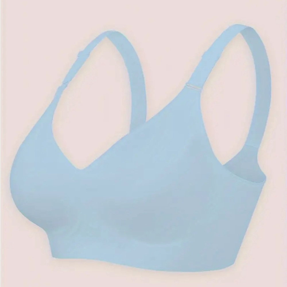 Seamless Light Blue Bralette. New in box. Full coverage